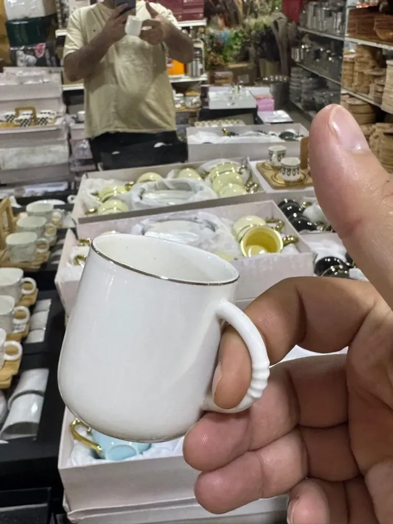 فنجان صغير (للمرسم)